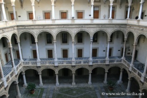 Cour intérieure du Palais normand de Palerme