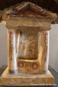 Édicule funéraire (IIe av. J.-C.), musée Anselmi, Marsala