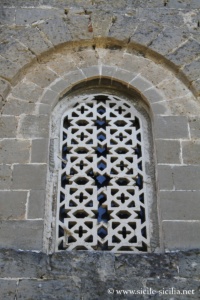 Fenêtre. Église Saint-Jean des Lépreux à Palerme