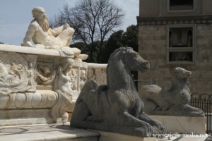 Fontaine d'Orion, Messine