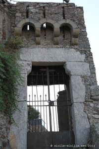 Forza d'Agro, Photo du Château Normand