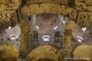 Intérieur de l'église San Cataldo à Palerme