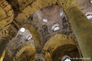 Intérieur de l'église San Cataldo à Palerme