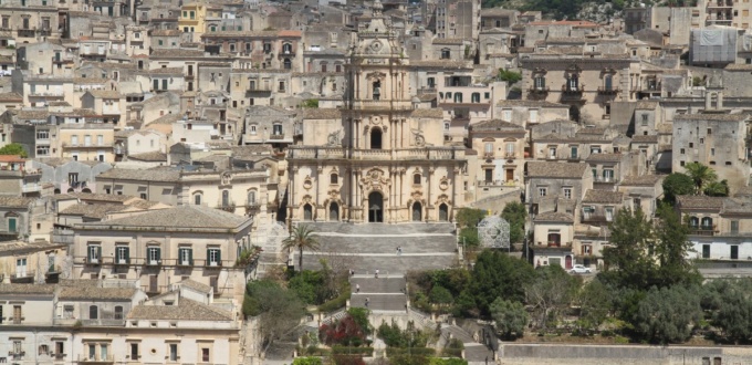 Panorama sur Modica depuis le belvédère San Benedetto