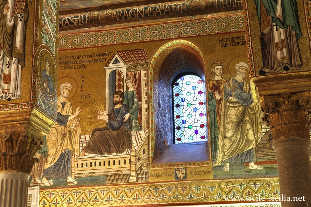 Mosaïques des murs extérieurs de la Chapelle Palatine de Palerme