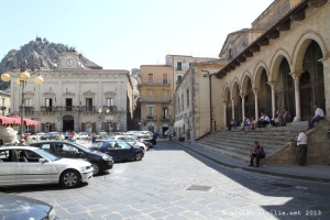 Nicosia: petite ville au patrimoine espagnol