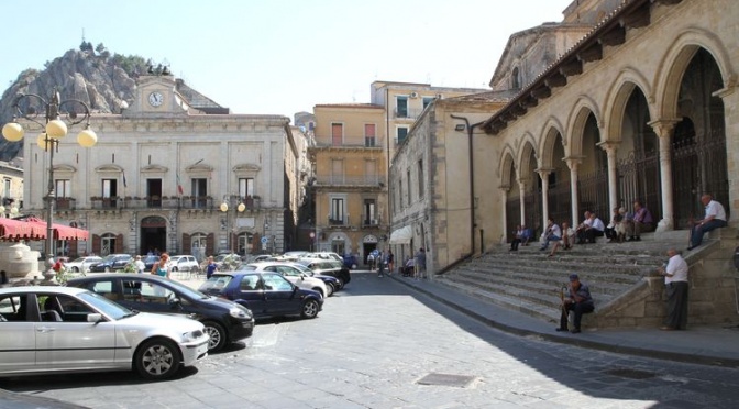 Nicosia, Piazza Garibaldi