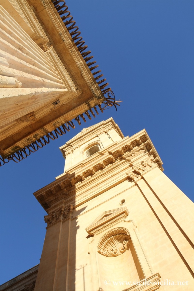 Clocher du Duomo, Noto