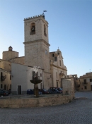 Chiesa di Maria Santissima del Lume, Palazzo Adriano