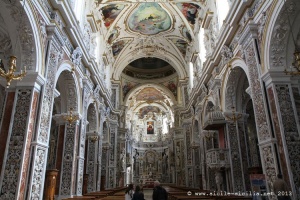 Intérieur de l'Église Gesù à Palerme