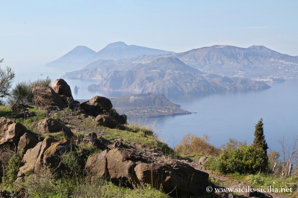 Panorama sur Lipari depuis Vulcano, Îles éoliennes
