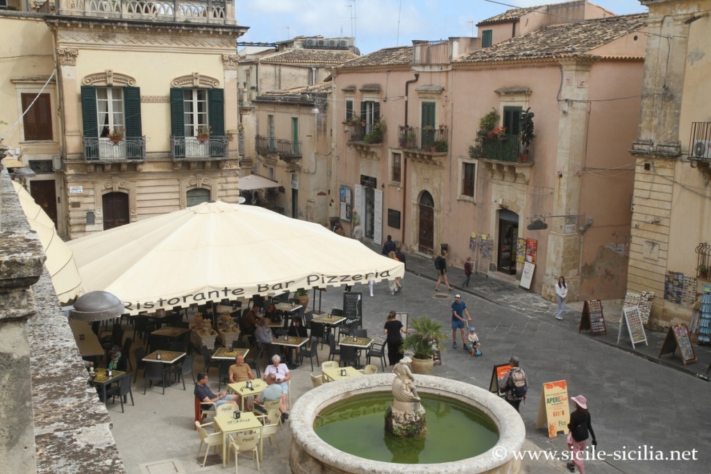 Piazza San Francesco all'Immacolata, Noto
