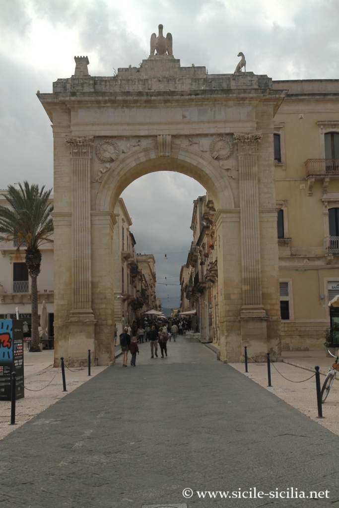 Porta Reale, Noto