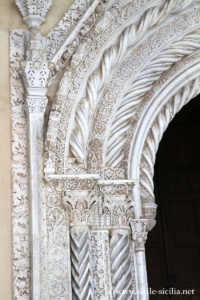 Portique de la cathédrale de Palerme