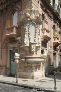 Quattro Fontane, Messine