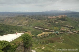 Panorama depuis la Roche de Cérès, Enna, Sicile