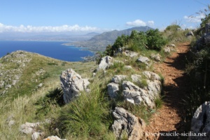 Sentier mi-côte, Pizzo del Corvo, réserve naturelle du Zingaro