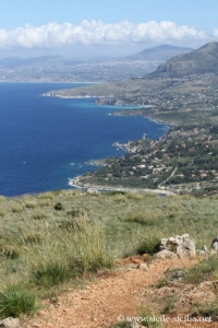 Sentier mi-côte, Pizzo del Corvo, réserve naturelle du Zingaro