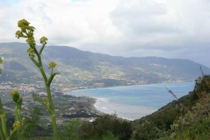 Sicile. côte vers Tindari
