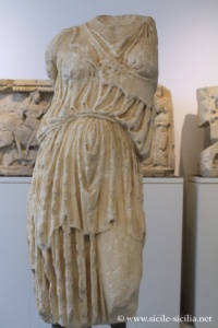 Statue d'Athéna, Athènes, musée archéologique de Palerme