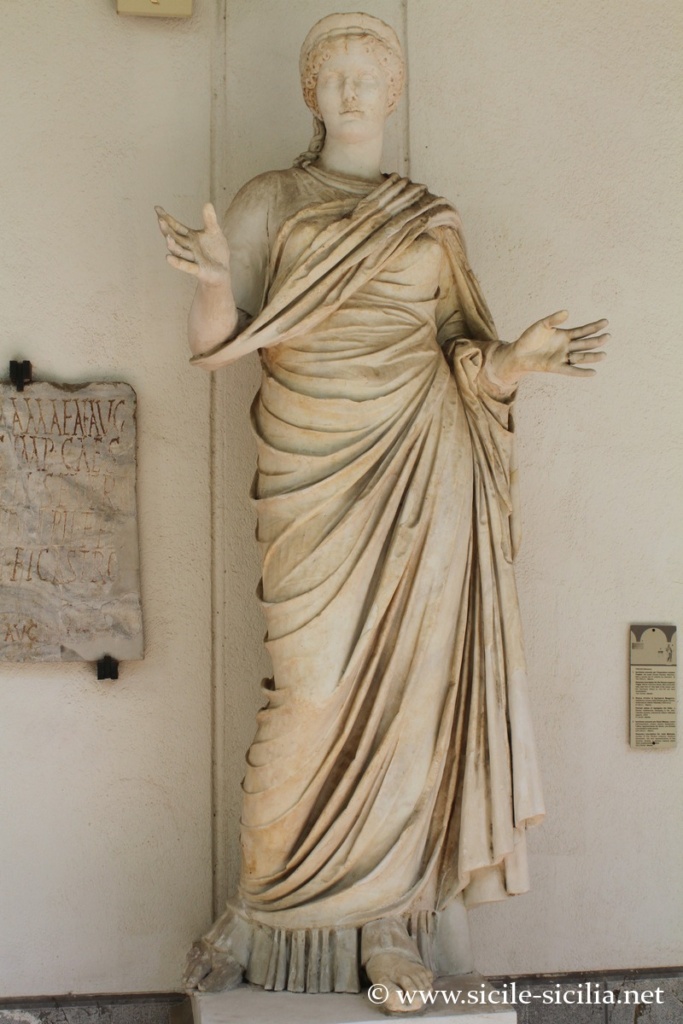 Statue romaine, musée archéologique de Palerme