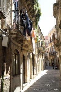Foto di una via d'Ortigia a Siracusa