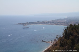 Panorama da Piazza IX Aprile a Taormina