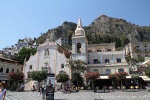 Piazza IX Aprile, Taormina