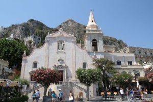 Piazza IX Aprile, Taormina