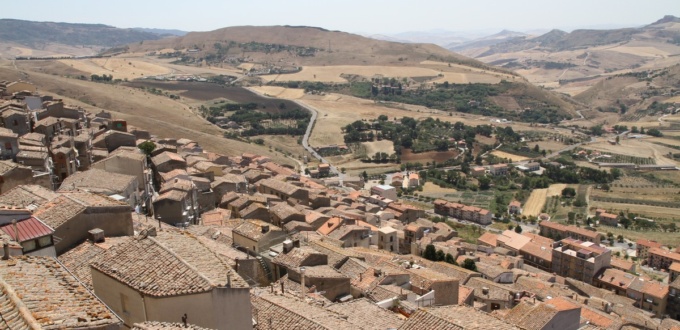 Vue sur les toits de Gangi