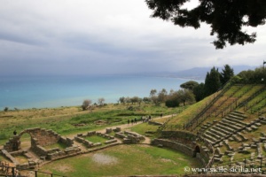 Tyndaris et sa lagune