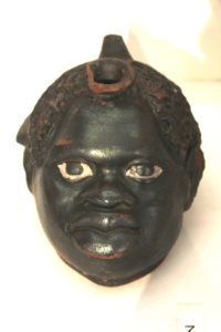 Vase avec tête africaine (IVe av. J.-C.), musée Anselmi, Marsala