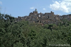 Vue sur Piazza Armerina, Sicile