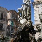 Piazza Archimede, fontana di Diana