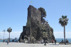 Aci Castello, Riviera des Cyclopes