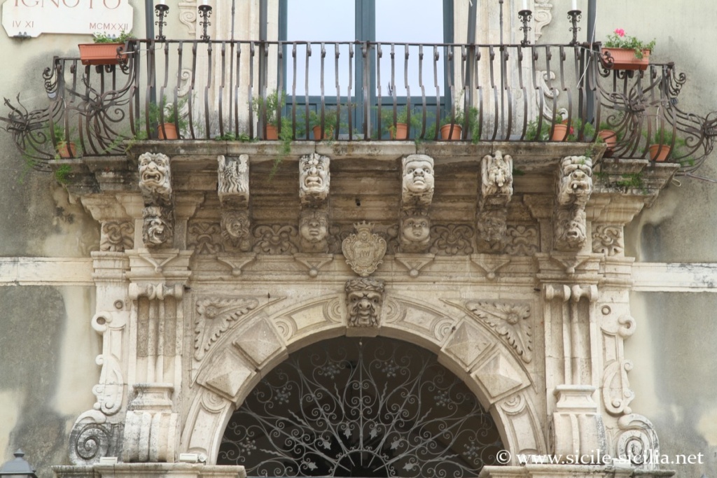 Balcon Palazzo del Comune, Acireale