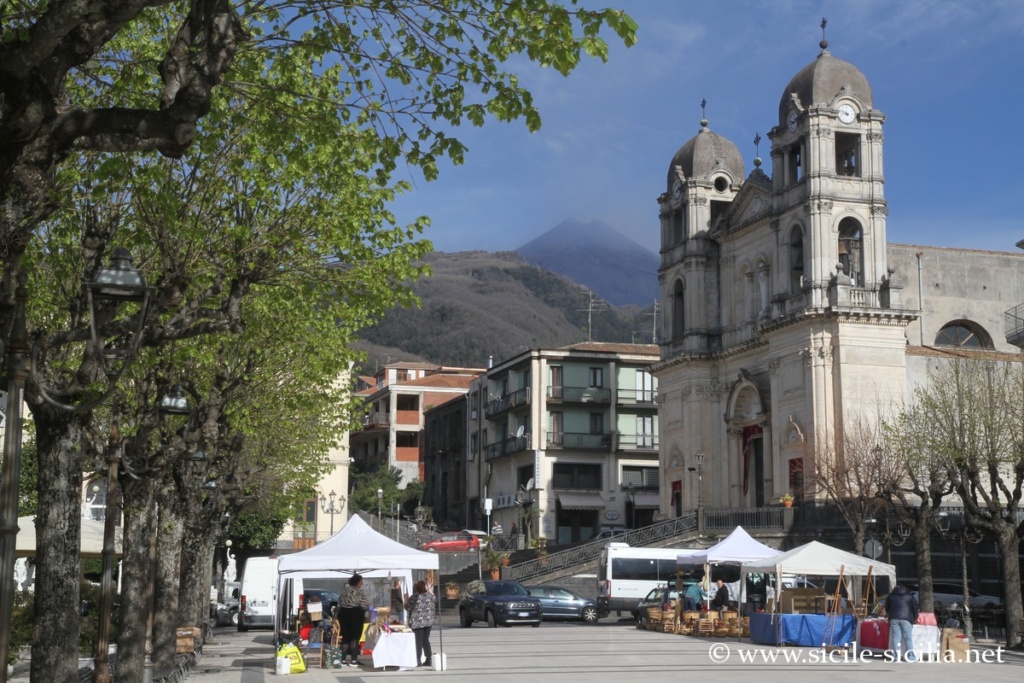 Zafferana Etnea, vue sur l'Etna
